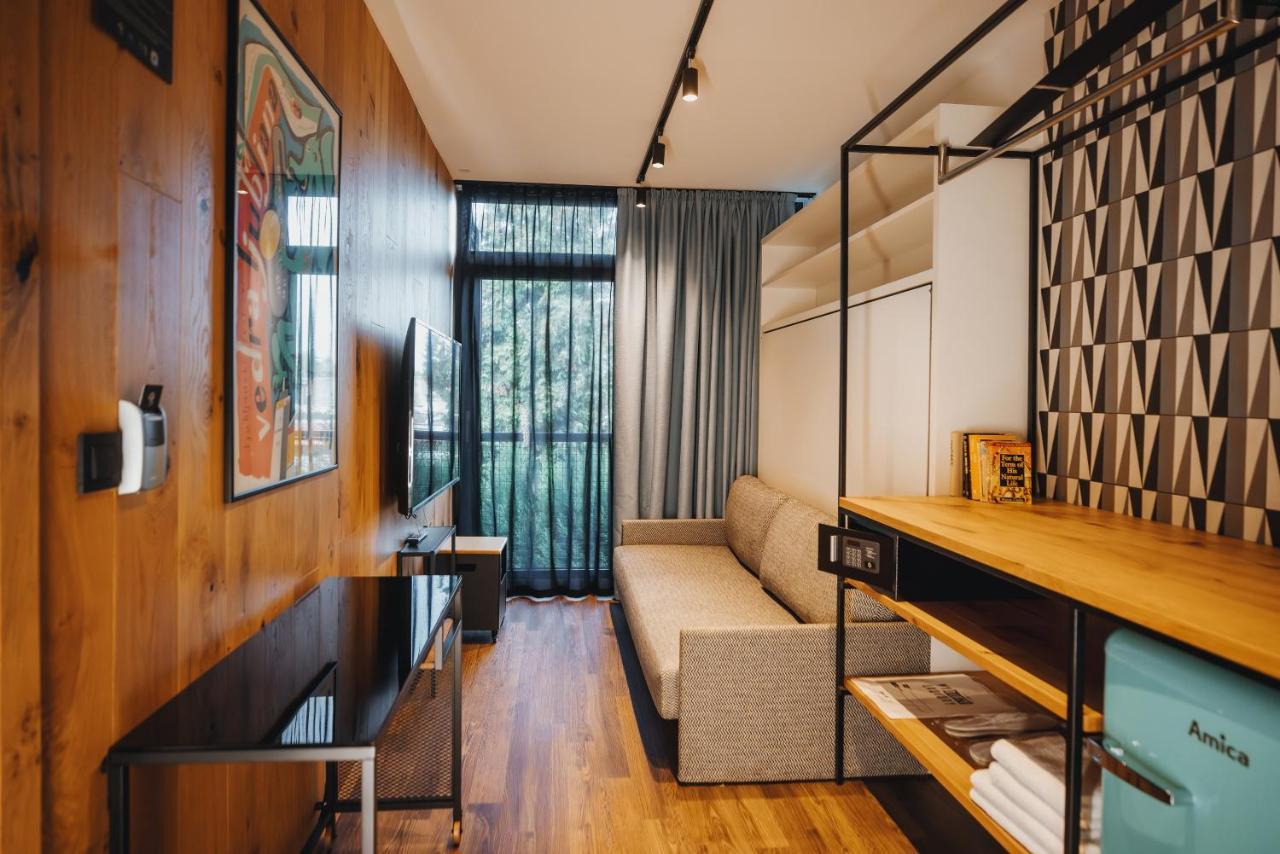 City Glamping By One66 Hotel 류블랴나 외부 사진
