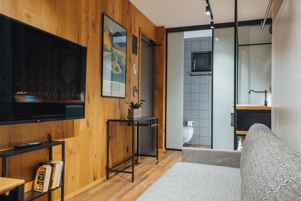 City Glamping By One66 Hotel 류블랴나 외부 사진
