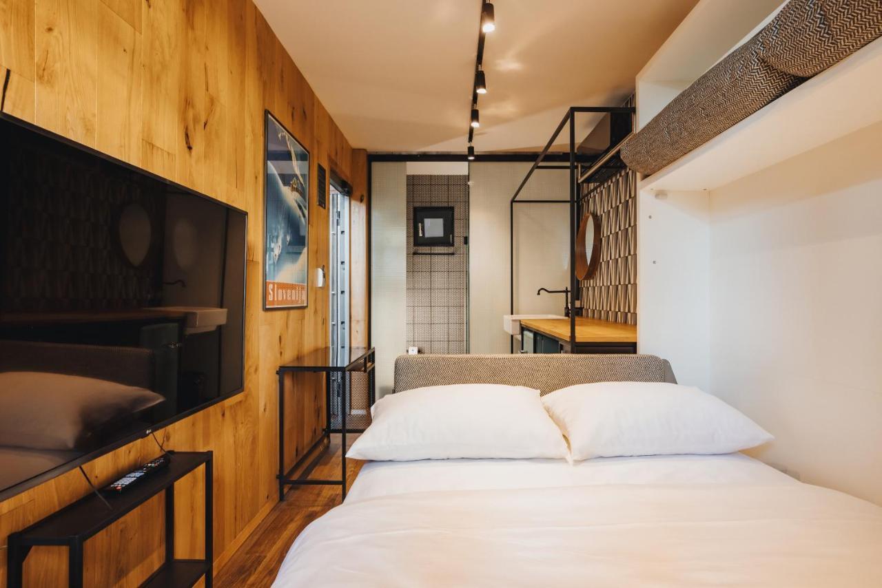 City Glamping By One66 Hotel 류블랴나 외부 사진