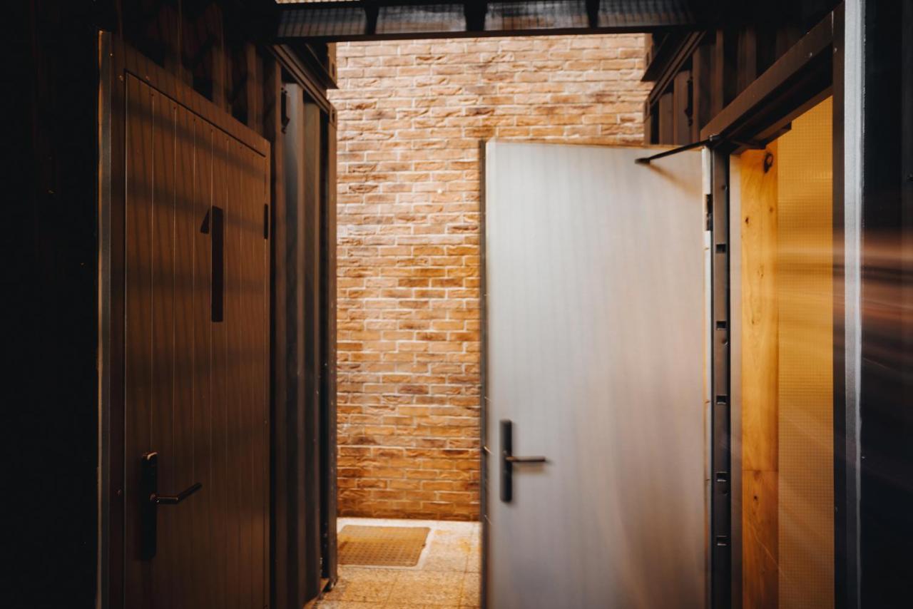 City Glamping By One66 Hotel 류블랴나 외부 사진