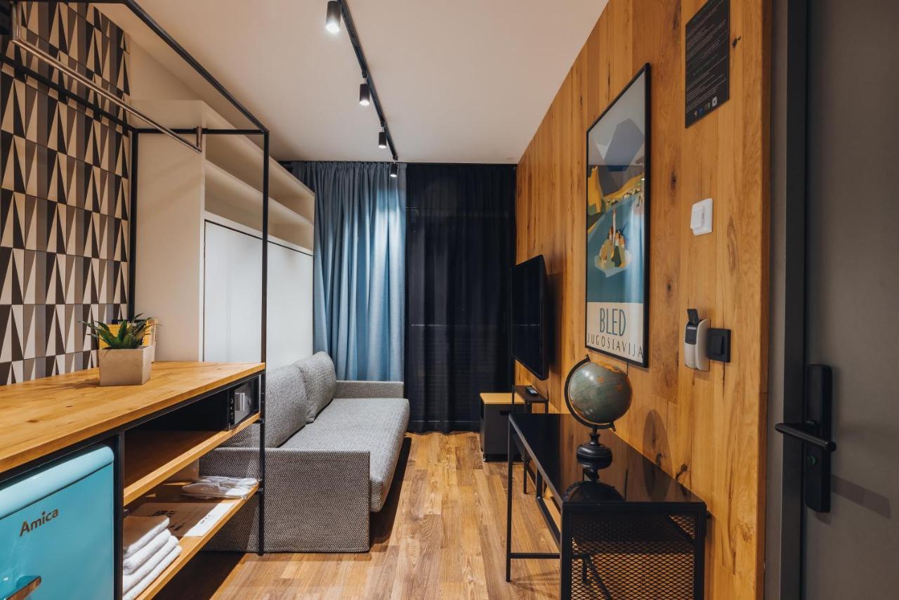City Glamping By One66 Hotel 류블랴나 외부 사진